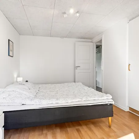 Hubert - 500m From The Sea By Interhome *