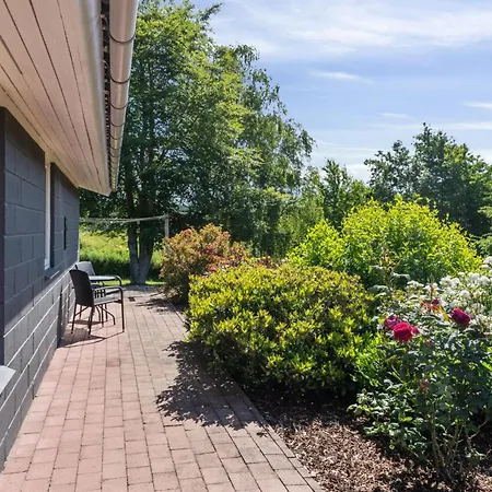 Hubert - 500m From The Sea By Interhome *